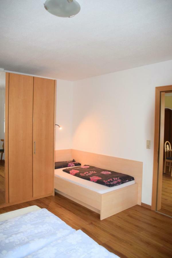 Apart Andrea Appartement Pfunds Buitenkant foto